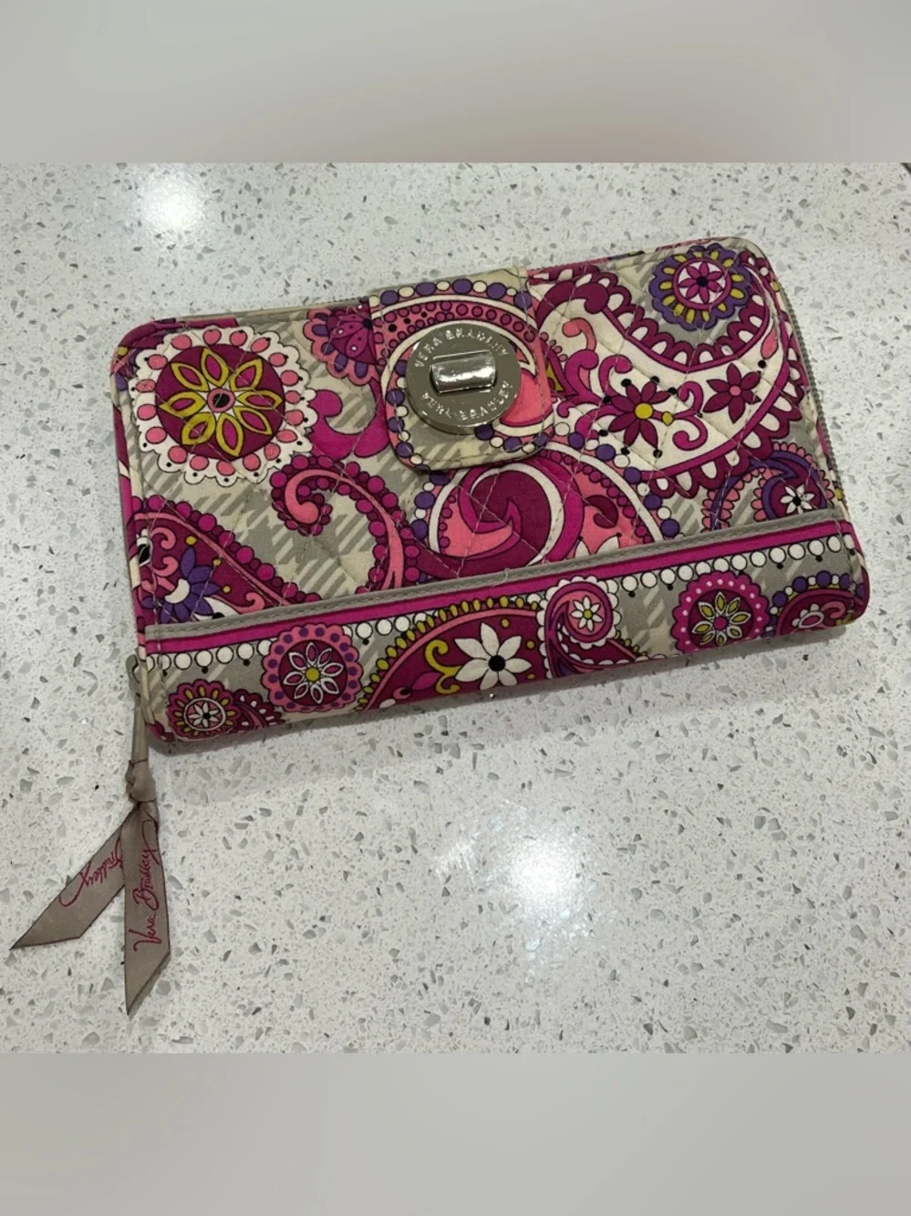 Vera Bradley Very Berry Paisley Double ID Wristlet Wallet Pink Turnlock Zip - Picture 1 of 7